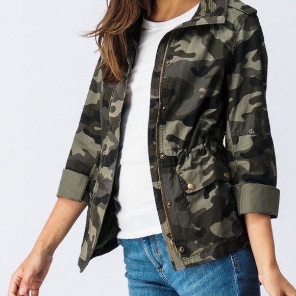 Camo Zip-up Button Down Jacket - Picture 3 of 6